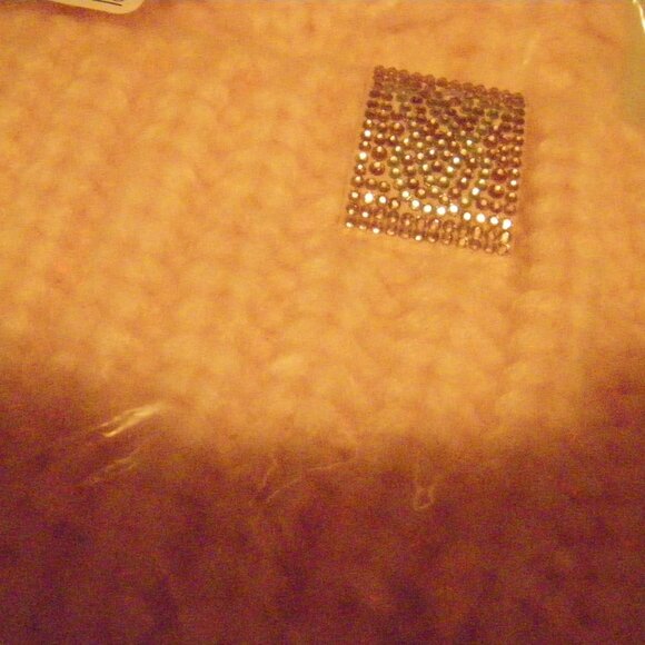 Victoria's Secret Cozy Cable-Knit Pom Beanie Ballerina Pink NWT - Picture 11 of 15